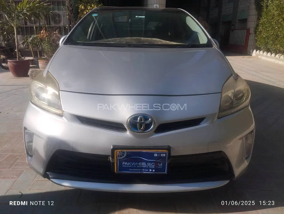 ٹویوٹا پریوس 2012 for Sale in کراچی Image-1