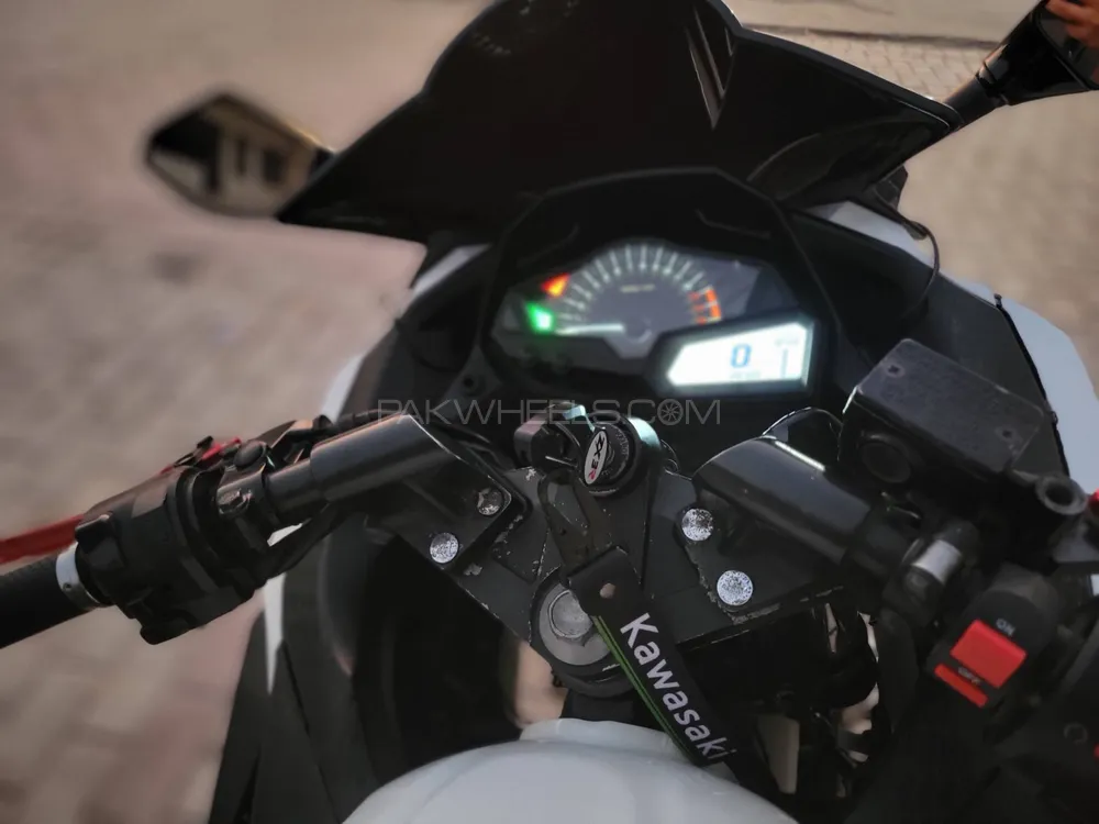 Kawasaki Ninja ZX300 2013 for Sale Kawasaki Ninja ZX300 2013 for Sale Image-2