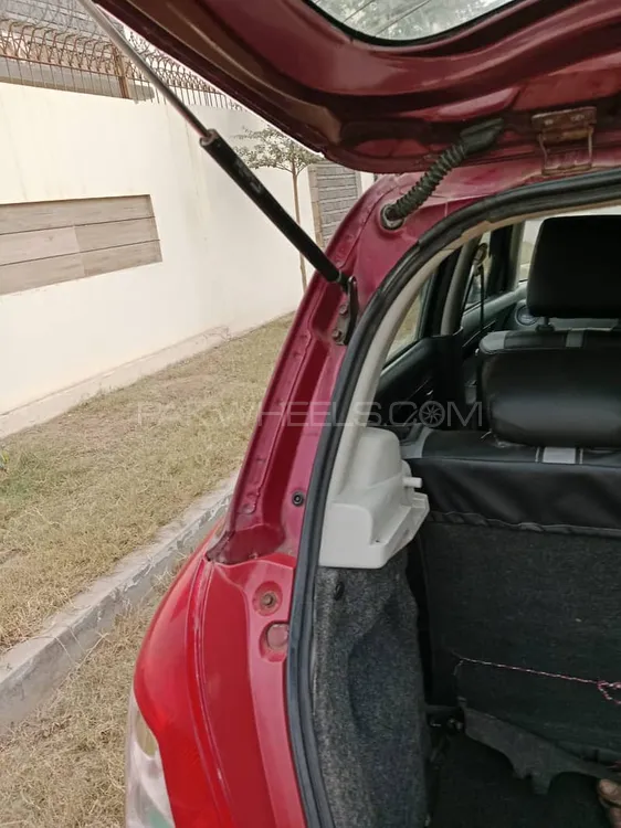 Suzuki Swift 2011 for Sale in Mian Channu Image-1