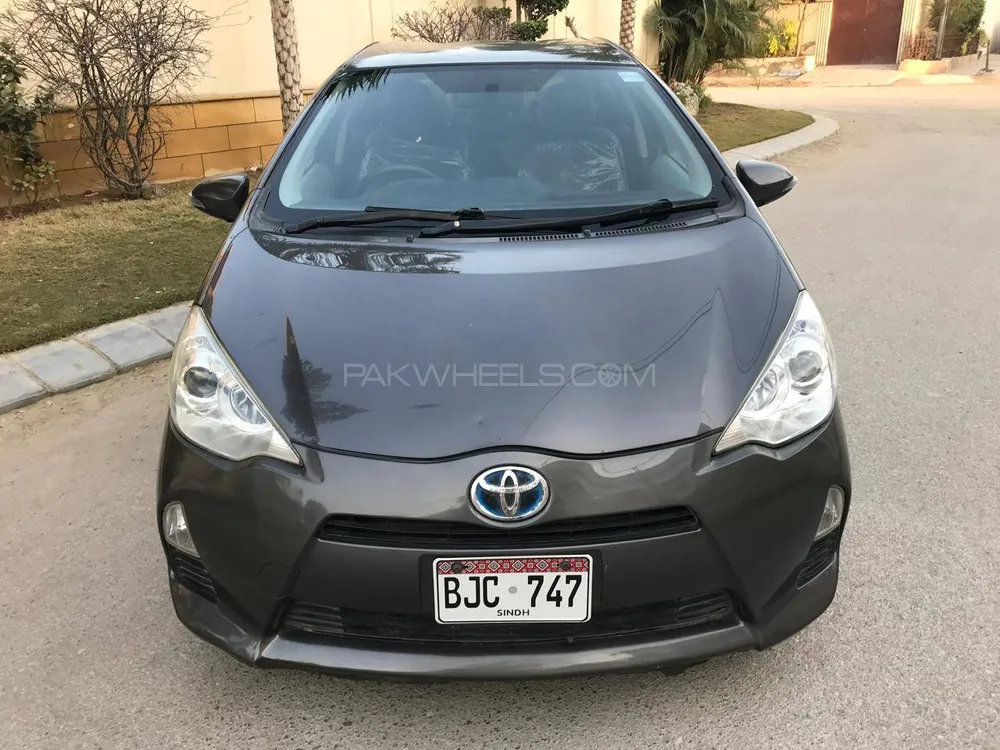 Toyota Aqua 2013 for Sale in Karachi Image-1