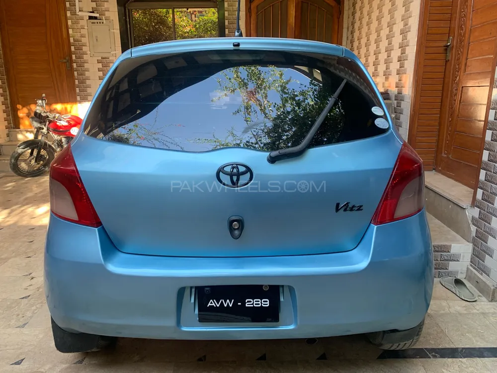 Toyota Vitz 2007 for Sale in Islamabad Image-1