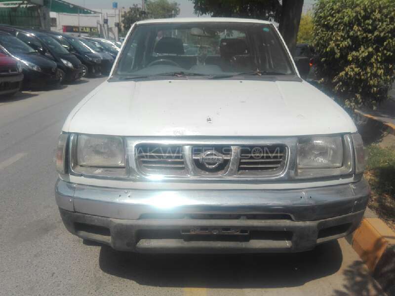 Nissan Other 2004 for Sale in Lahore Image-1