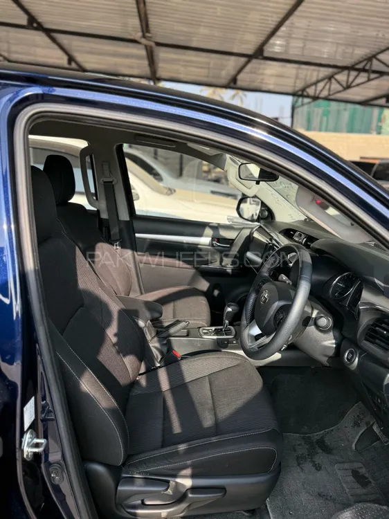 Toyota Hilux 2021 for Sale in Karachi Toyota Hilux 2021 for Sale in Karachi Image-6