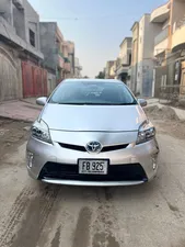 Toyota Prius G LED Edition 1.8 2012 for Sale