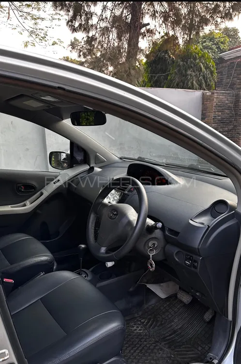 Toyota Vitz 2009 for Sale in Lahore Toyota Vitz 2009 for Sale in Lahore Image-8