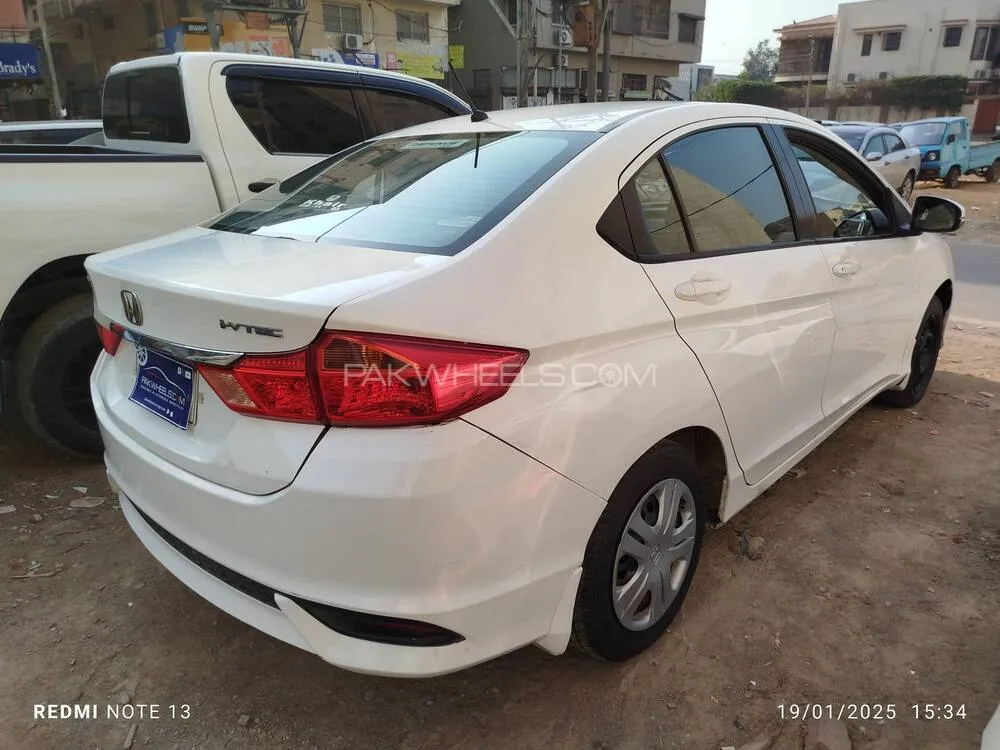 ہونڈا سٹی 2022 for Sale in کراچی ہونڈا سٹی 2022 for Sale in کراچی Image-4