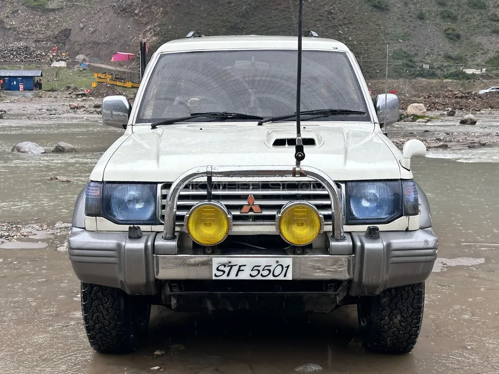مٹسوبیشی پجیرو 1993 for Sale in منڈی بہاؤ الدین Image-1