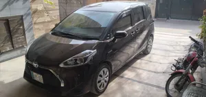 Toyota Sienta X 2019 for Sale