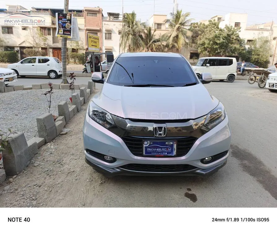 Honda Vezel 2016 for Sale in Karachi Image-1