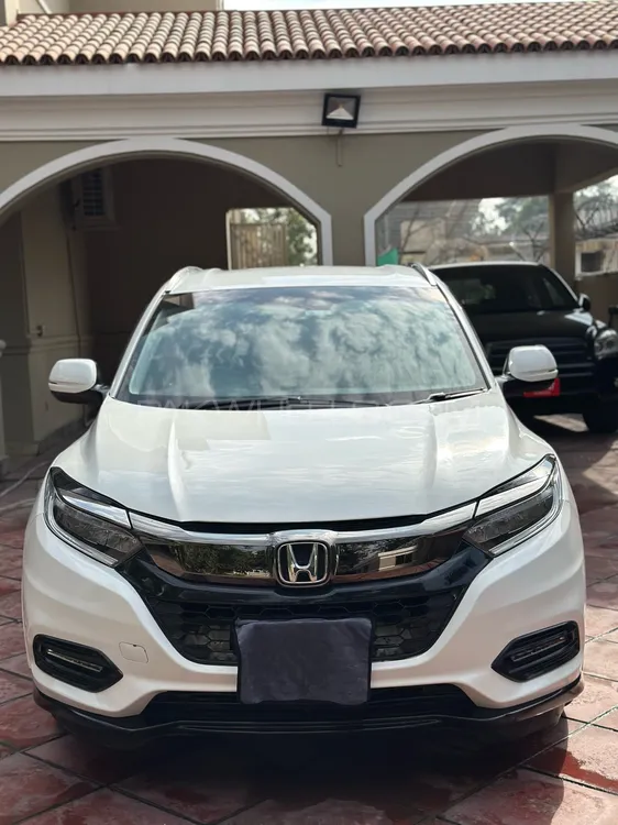 Honda Vezel 2016 for Sale in Islamabad Image-1