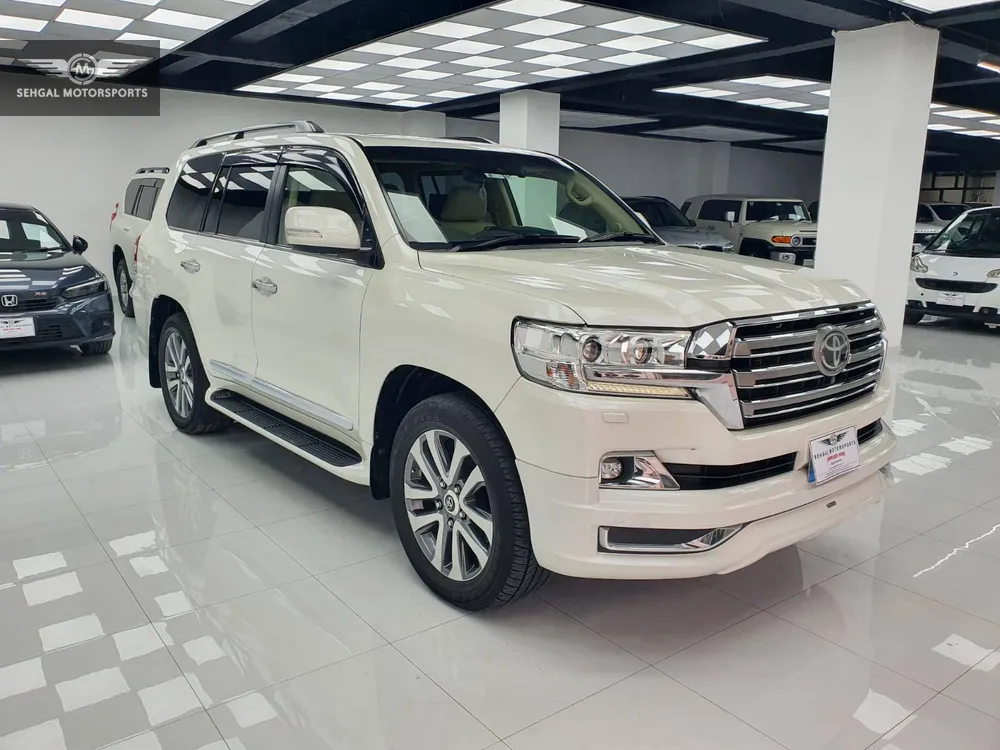 Toyota Land Cruiser 2016 for Sale in Islamabad Image-1