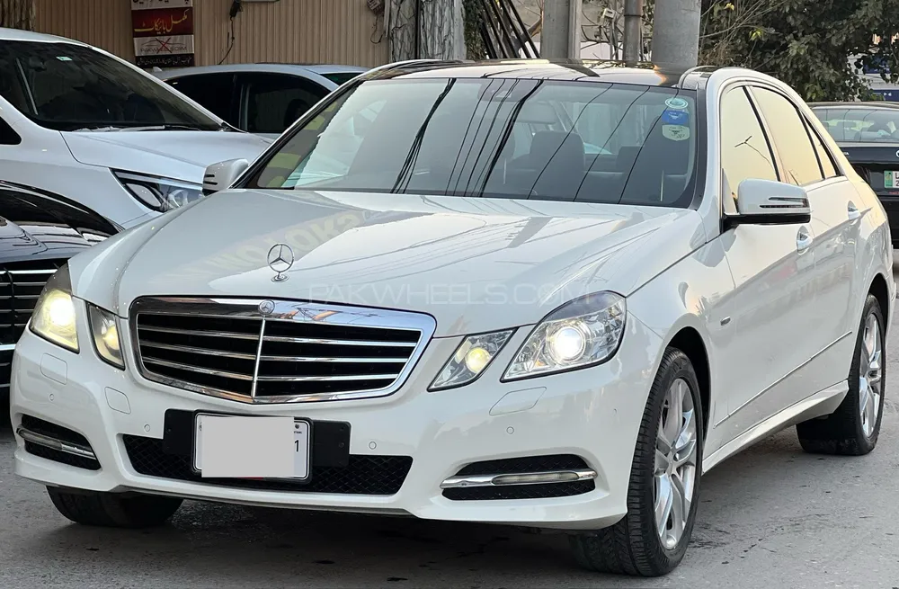 مرسڈیز بینز ای کلاس 2010 for Sale in لاہور Image-1
