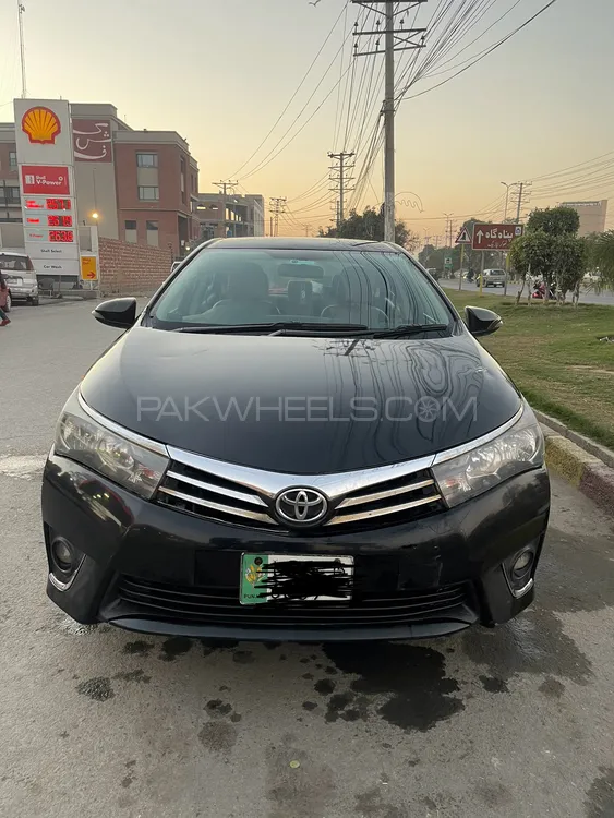 Toyota Corolla 2015 for Sale in Lahore Image-1