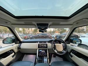 Make: Range Rover 
Vogue SE p400e
Model: 2018
Mileage: 18,000 miles
Reg year: 2021 (Islamabad)

*Soft closing doors
*Cool box
*Electronic air suspension 
*21 alloy rims
*Heated steering wheel 
*Heated/cooled seats
*Blind spot monitoring
*Apple car play 
*Ambient lighting 
*360 degree camera 
*Sliding panoramic sunroof

Calling and Visiting Hours

Monday to Saturday

11:00 AM to 7:00 PM