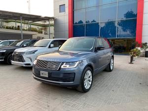 Make: Range Rover 
Vogue SE p400e
Model: 2018
Mileage: 18,000 miles
Reg year: 2021 (Islamabad)

*Soft closing doors
*Cool box
*Electronic air suspension 
*21 alloy rims
*Heated steering wheel 
*Heated/cooled seats
*Blind spot monitoring
*Apple car play 
*Ambient lighting 
*360 degree camera 
*Sliding panoramic sunroof

Calling and Visiting Hours

Monday to Saturday

11:00 AM to 7:00 PM