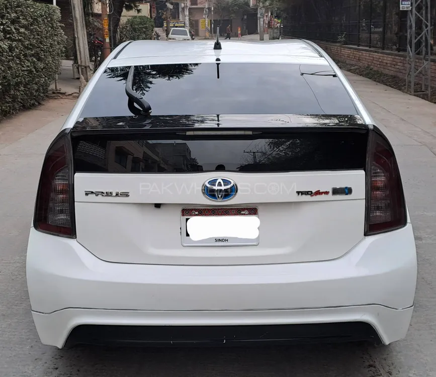 Toyota Prius 2012 for Sale in Islamabad Image-1