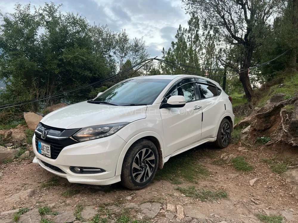 Honda Vezel 2014 for Sale in Islamabad Image-1