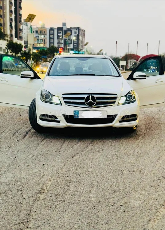 Mercedes Benz C Class 2012 for Sale in Islamabad Image-1