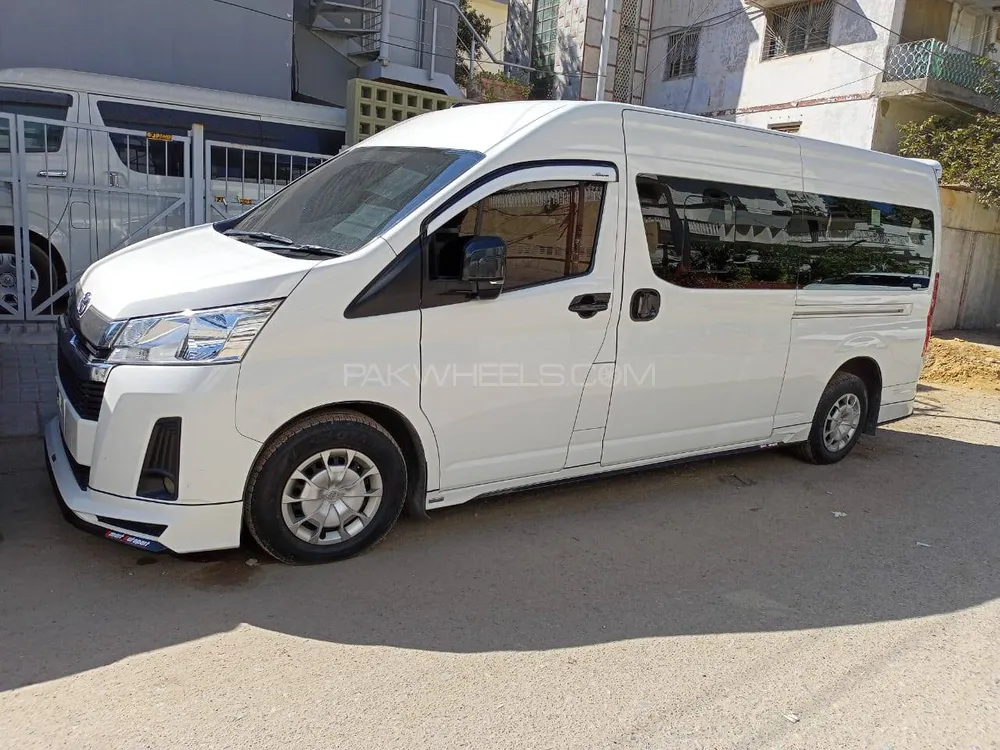 Toyota Hiace 2019 for Sale in Karachi Image-1