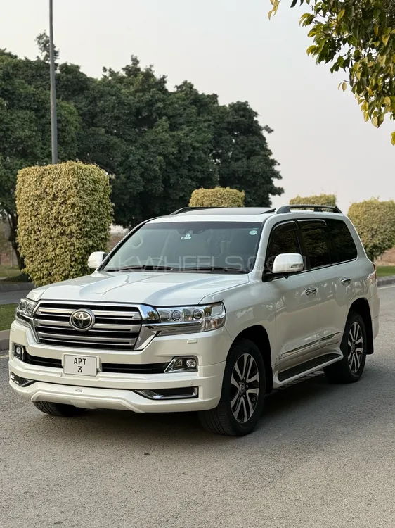 Toyota Land Cruiser 2017 for Sale in Lahore Image-1