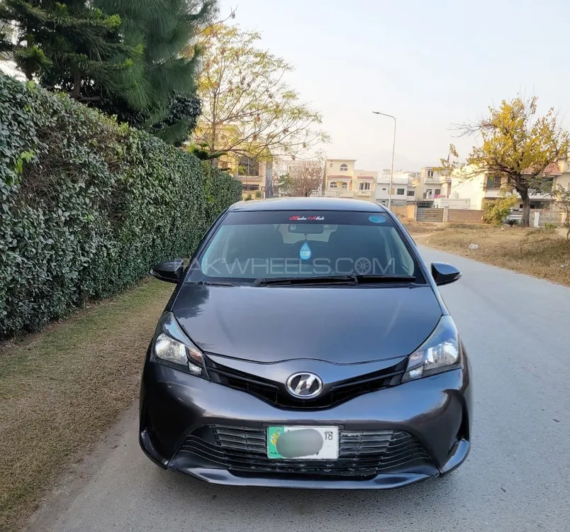 Toyota Vitz 2015 for Sale in Islamabad Image-1