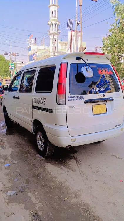 Toyota Noah 2004 for Sale in Talagang Image-1
