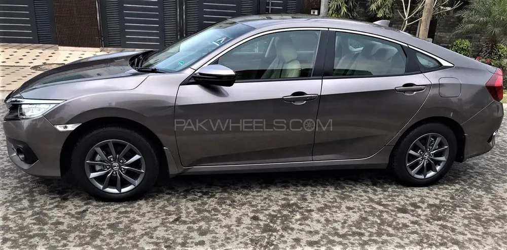 Honda Civic 2019 for Sale in Islamabad Image-1