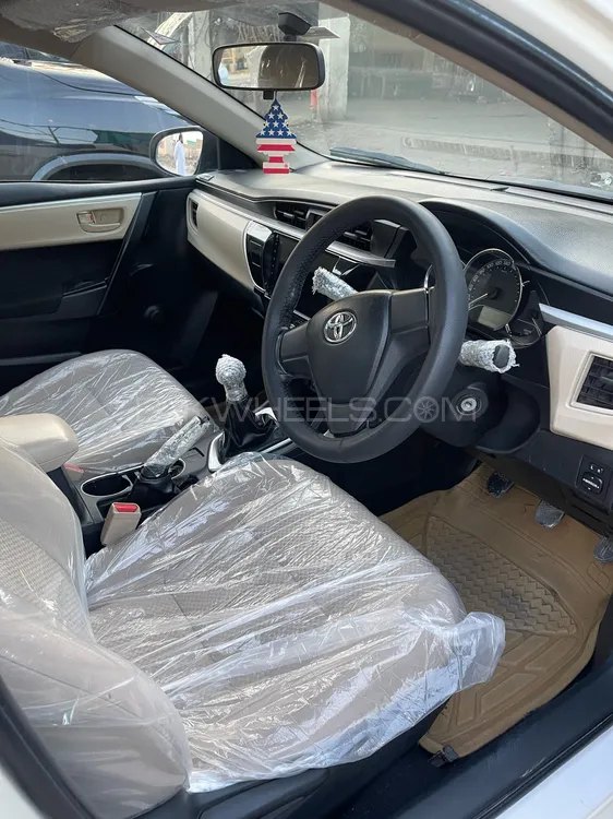 Toyota Corolla 2014 for Sale in Peshawar Image-1