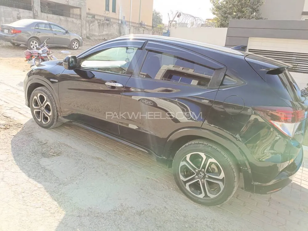 Honda Vezel 2014 for Sale in Islamabad Honda Vezel 2014 for Sale in Islamabad Image-5