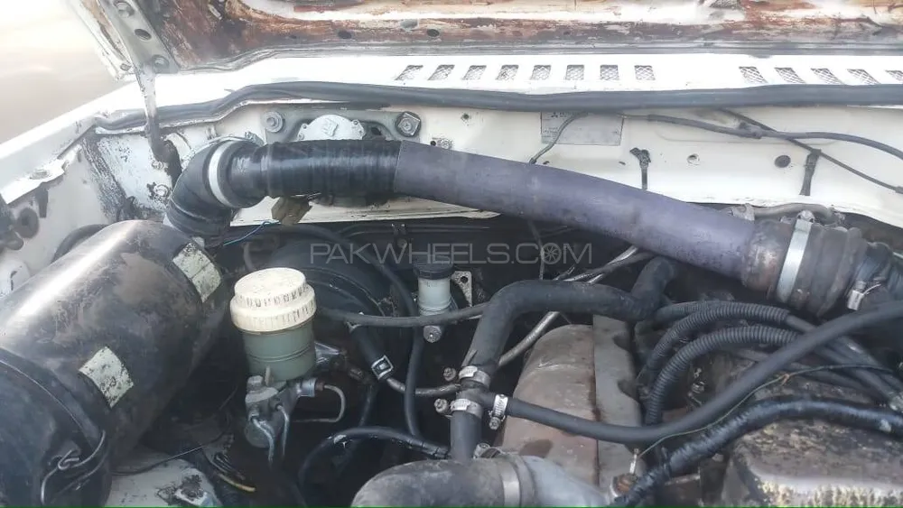 Mitsubishi Pajero 1990 for Sale in Peshawar Image-1