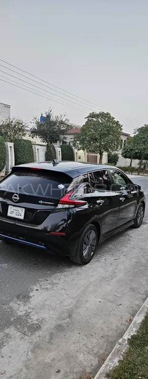 Nissan Leaf 2021 for Sale in Lahore Nissan Leaf 2021 for Sale in Lahore Image-8