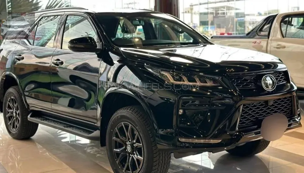 Toyota Fortuner 2025 for Sale in Lahore Image-1