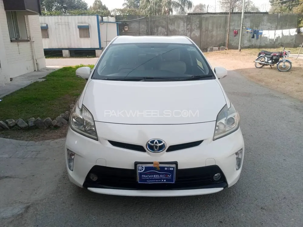 Toyota Prius 2013 for Sale in Rawalpindi Image-1