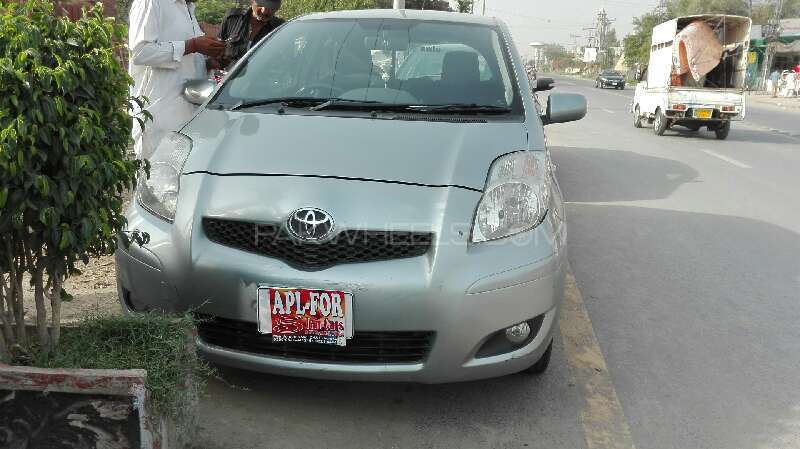 Toyota Yaris 2009 for Sale in Lahore Image-1