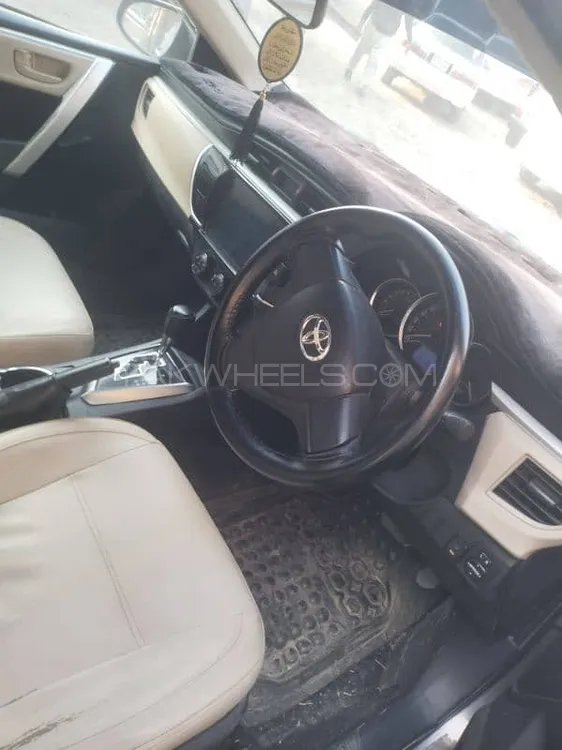 Toyota Corolla 2016 for Sale in Peshawar Image-1