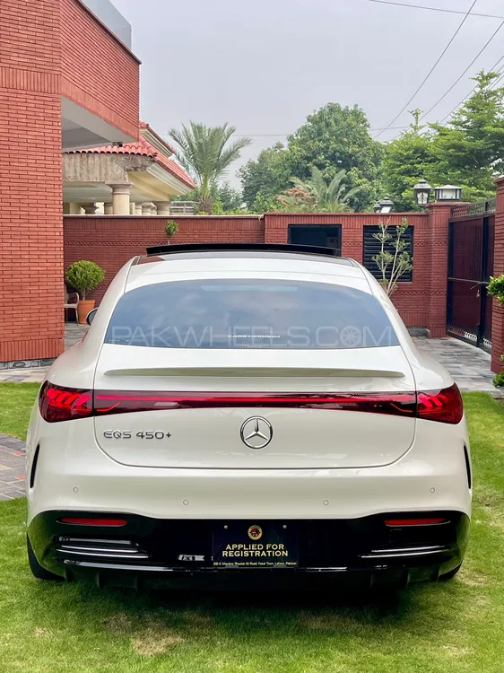 Mercedes Benz EQS 2023 for Sale in Lahore Mercedes Benz EQS 2023 for Sale in Lahore Image-3