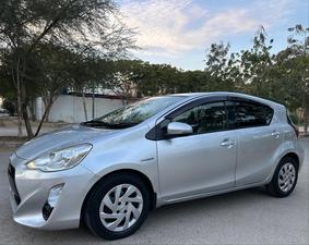 TOYOTA AQUA S KEY START MULTI PACKAGE NEW SHAPE (1500cc)
Model 2015 || Registered 2019 end
Silver Color
1/2 pc touchup 
99,000 KMS Driven
New Blue Interior
Climate control A/c
Multi Steering
100% BATTERY AND ABS  
Radar 
Interior is as crispy as new 
Still Smells Like New 
Extremely good condition 
Just like a brand new car
EXCHANGE POSSIBLE WITH ANY CAR
 
For inspection
Available at SUPREME CARS
Plot # 151/F,Under Imam heights,Shop no.1&2, Main Khalid Bin Walid Rd, Karachi, Sindh 75400

|  Premium Cars  |  Best Prices  |  Optimum Performance | 
#supremecarsgang