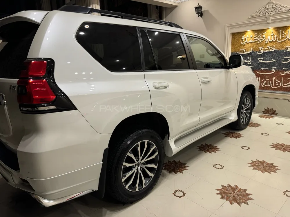 Toyota Prado 2020 for Sale in Lahore Image-1