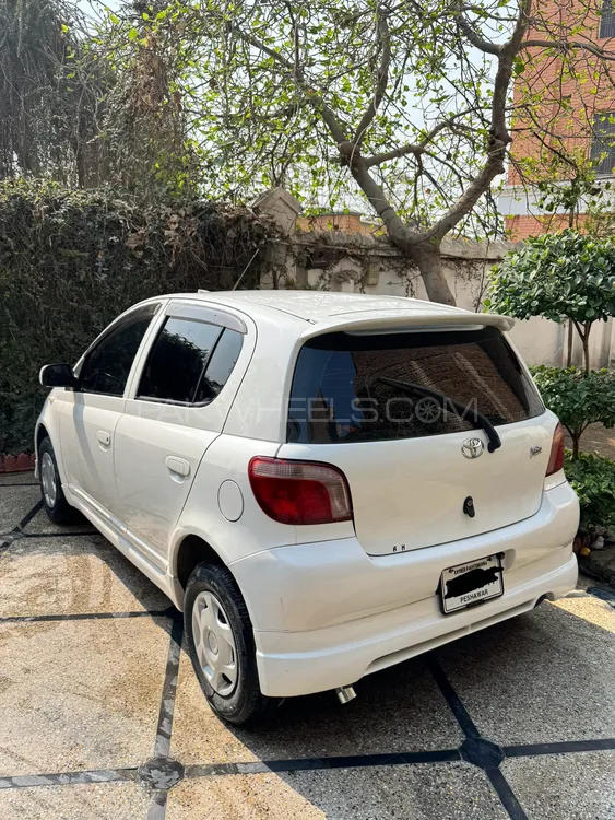 Toyota Vitz 2001 for Sale in Peshawar Image-1
