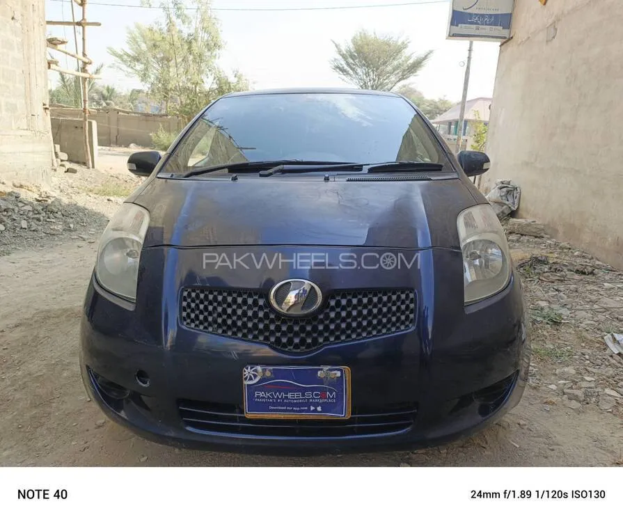 Toyota Vitz 2007 for Sale in Karachi Image-1