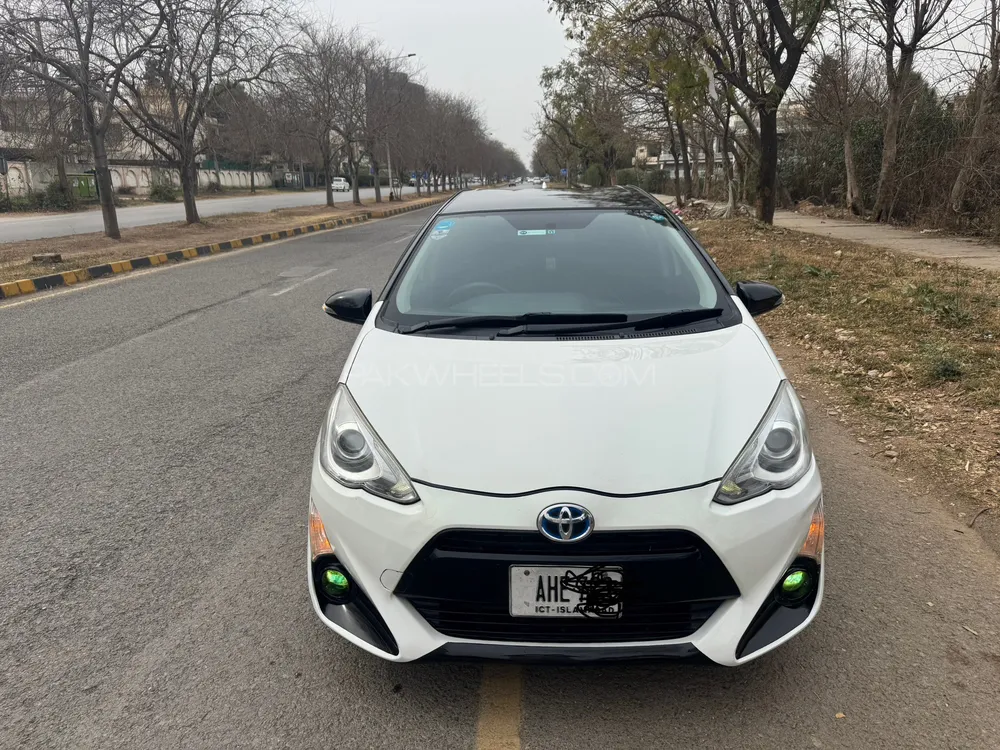 Toyota Aqua 2015 for Sale in Islamabad Image-1