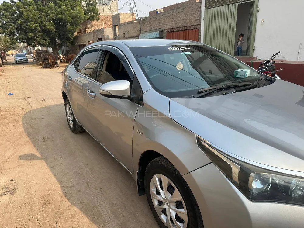 Toyota Corolla 2015 for Sale in Pir mahal Image-1