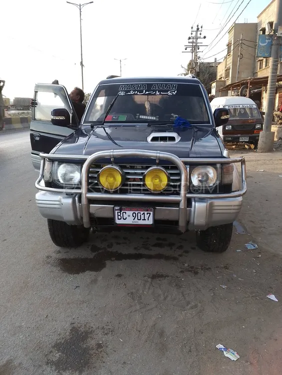 Mitsubishi Pajero 1987 for Sale in Karachi Image-1
