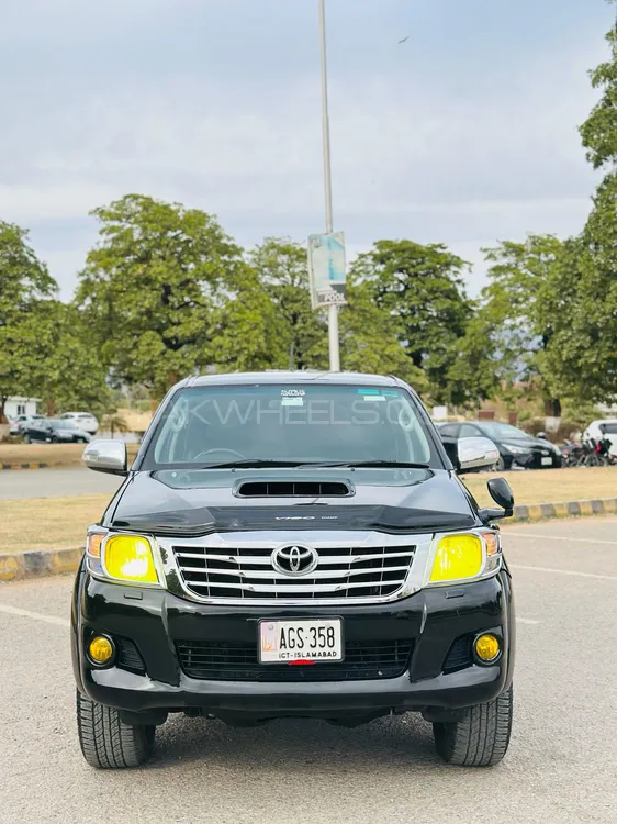 Toyota Hilux 2013 for Sale in Islamabad Image-1