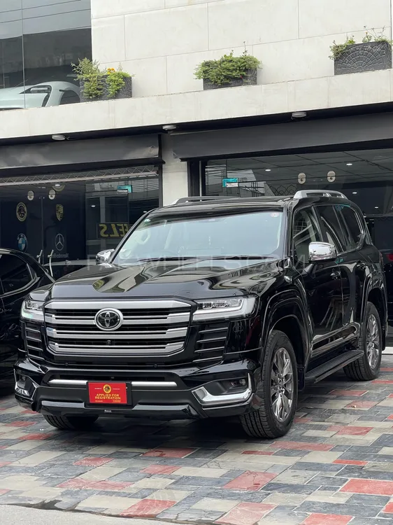 Toyota Land Cruiser 2023 for Sale in Lahore Image-1