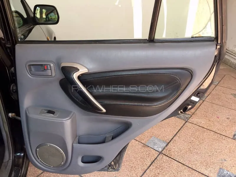 Toyota Rav4 2002 for Sale in Charsadda Toyota Rav4 2002 for Sale in Charsadda Image-14
