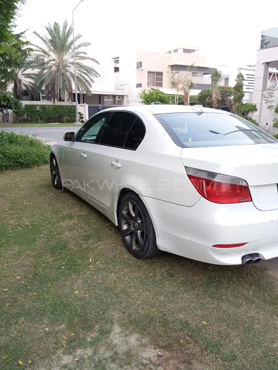 بی ایم ڈبلیو 5 سیریز 2005 for Sale in لاہور بی ایم ڈبلیو 5 سیریز 2005 for Sale in لاہور Image-6