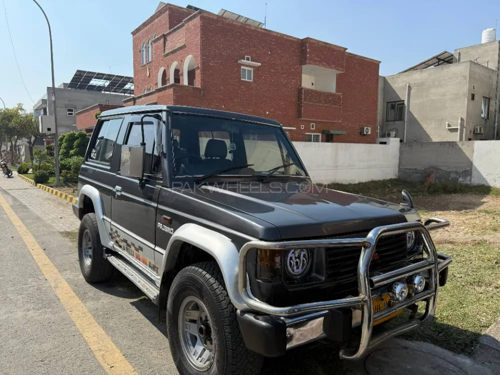 Mitsubishi Pajero 1986 for Sale in Lahore Image-1