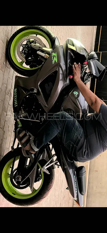 Suzuki GSX-R600 2007 for Sale Image-1