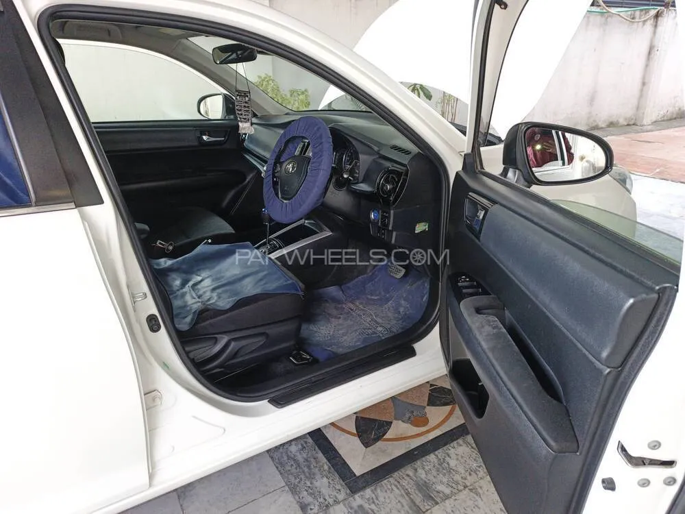 Toyota Corolla Axio 2017 for Sale in Islamabad Toyota Corolla Axio 2017 for Sale in Islamabad Image-11
